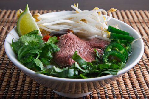 Pho+Bo+(Vietnamese+Beef+Noodle+Soup)+500.jpg