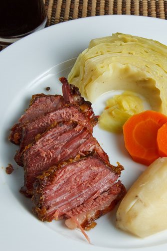 Corned Beef Glazed in Honey and Mustard Dinner with Cabbage Corned Beef Glazed in Honey and Mustard Dinner with Cabbage