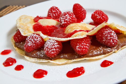 Raspberry+and+Nutella+Crepes+1+500.jpg