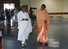 Célébration de Onam avec Swami Atmachaithanya