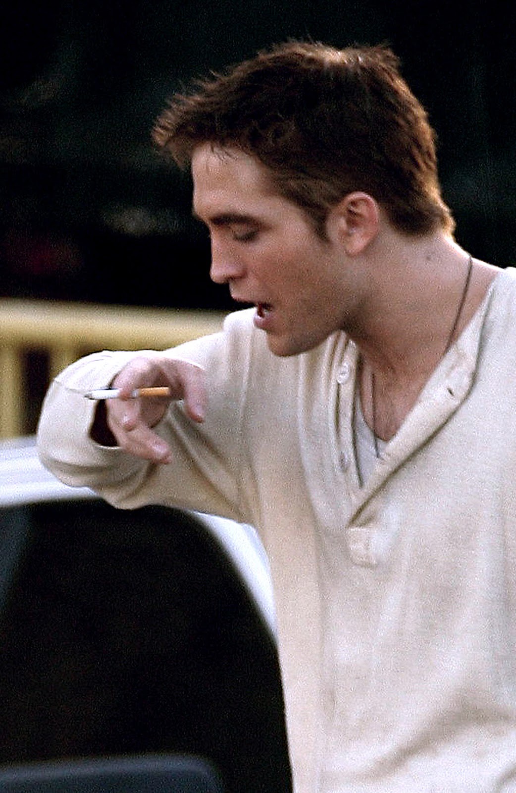 Pattinson Gallery: HQ Pictures of Robert Pattinson on WFE Set Yesterday1042 x 1600