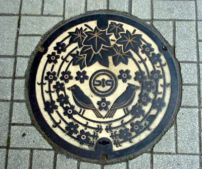 [japan-manhole-1.jpg]