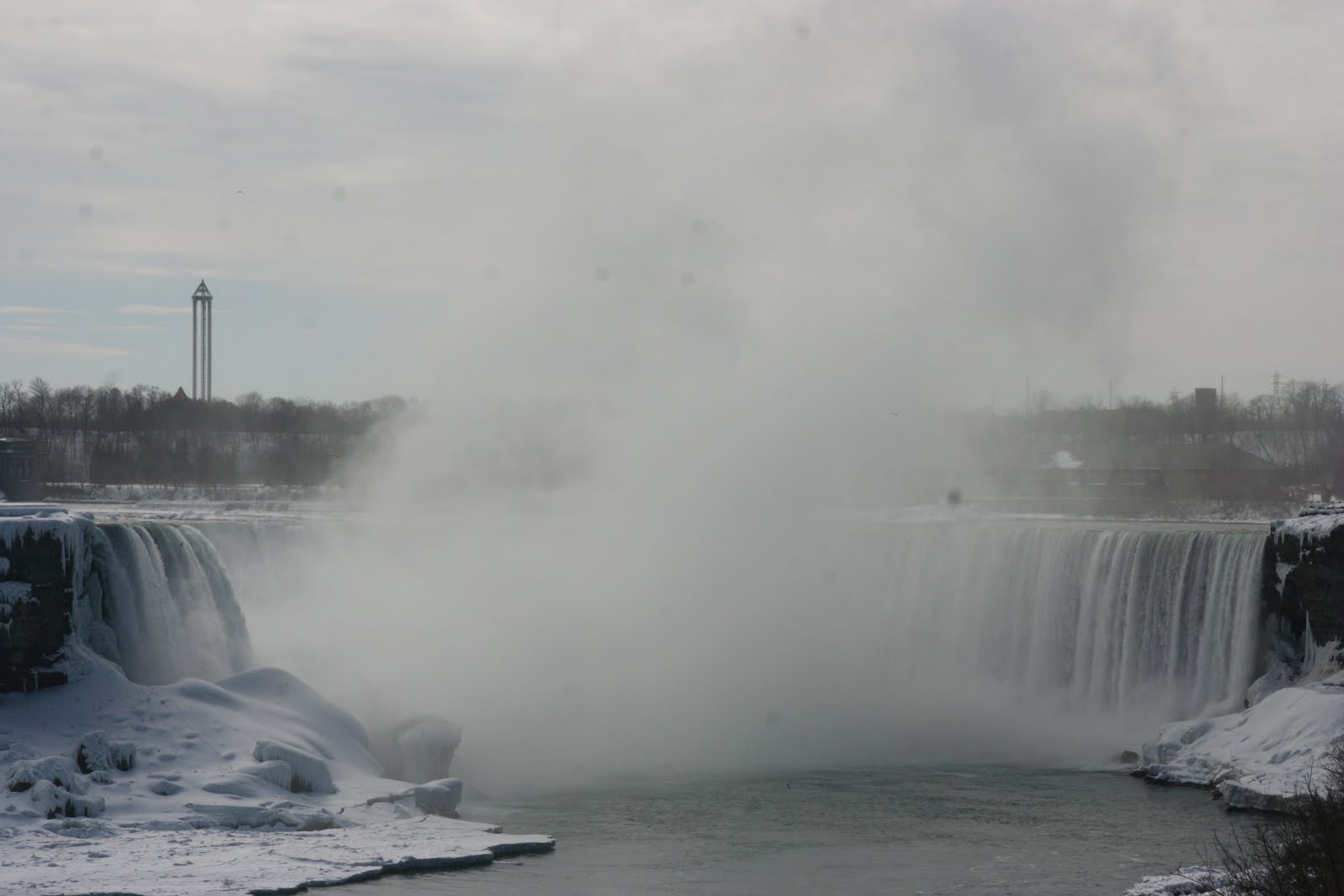 [Niagara+Falls+3+March+2010+(15).JPG]
