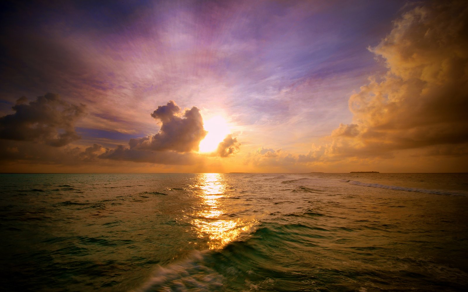 [Nature_Sundown_Sunset_on_the_sea_horizon_015179_.jpg]