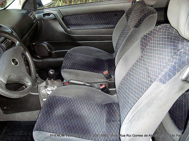 Chevrolet Astra Hatch 2000 GLS 2.0 Interior Usado