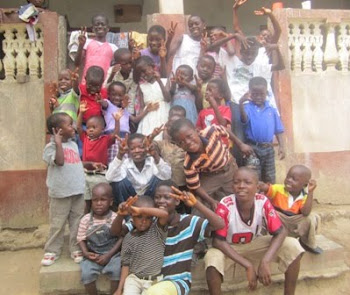 http://laurenghana.blogspot.com.au/2011/01/united-hearts-children-center.html