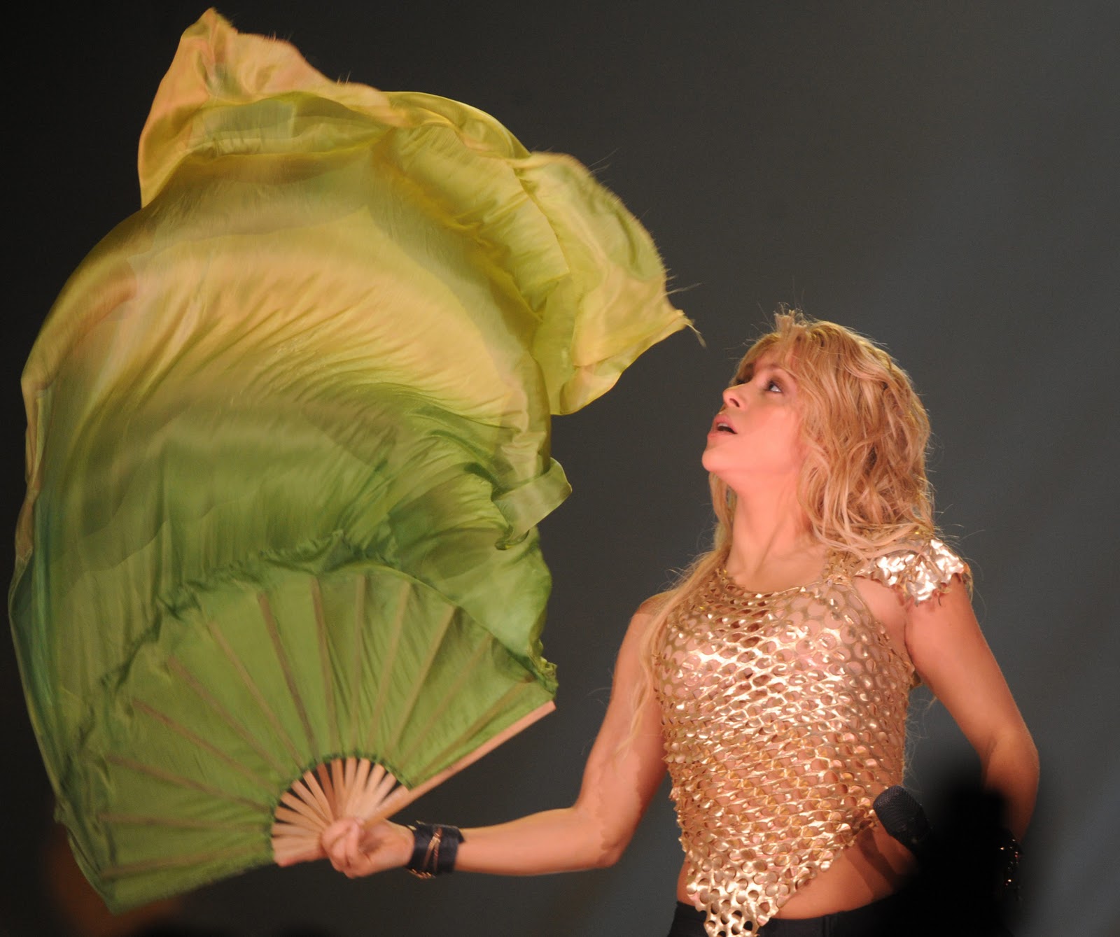 Shakira Mi Musa The Sun Comes Out