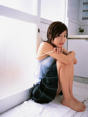 yumi sugimoto feet 3