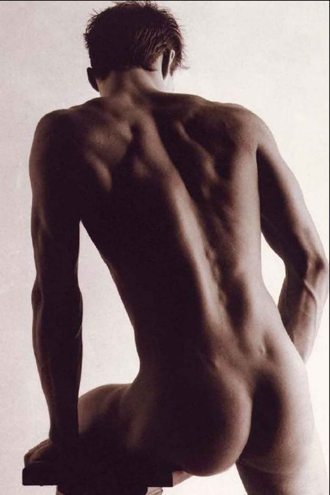 Josh Duhamel Naked 41