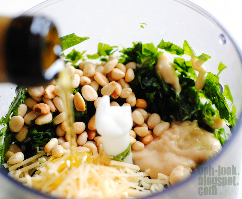 Ooh, Look... Moderately hot Horseradish Pesto