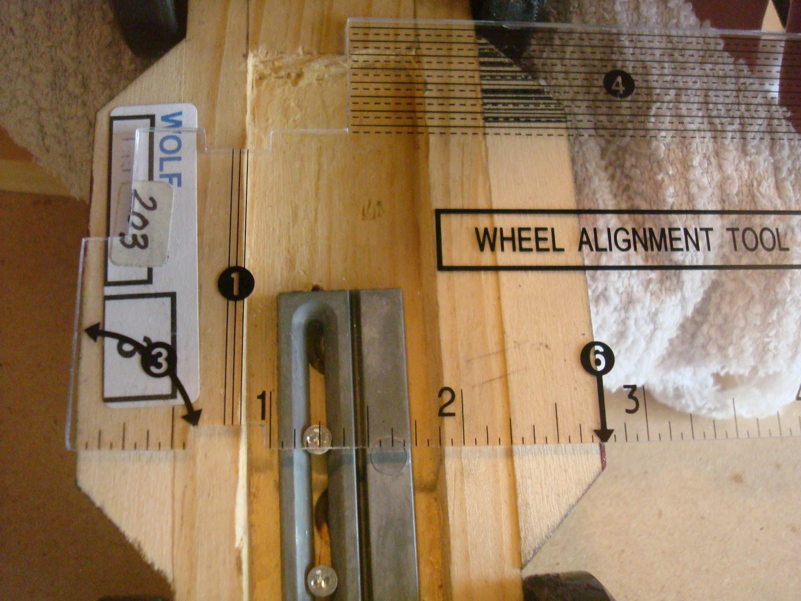 Spam and Hamsters Pinewood Derby Wheel Alignment Tool