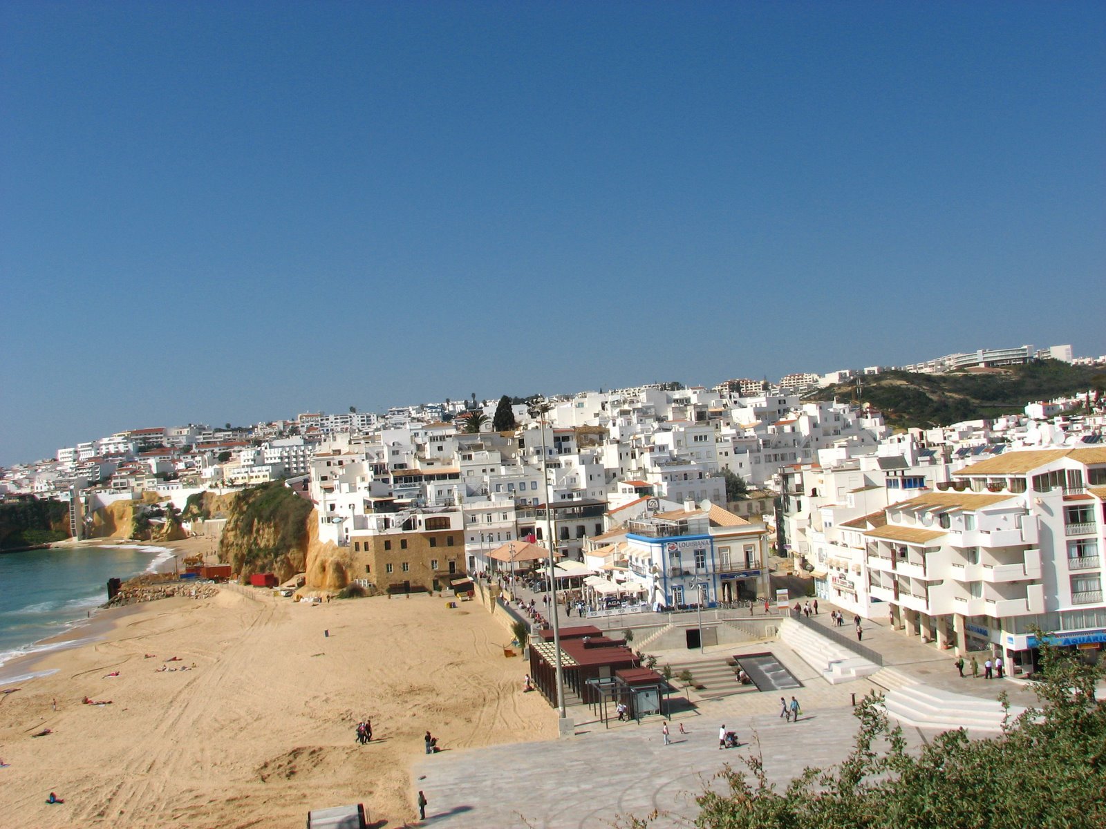 [Albufeira.jpg]
