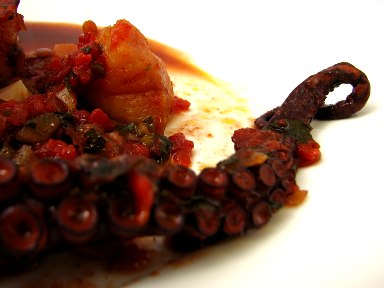 [polvo_guisado_com_batata_doce_2.jpg]