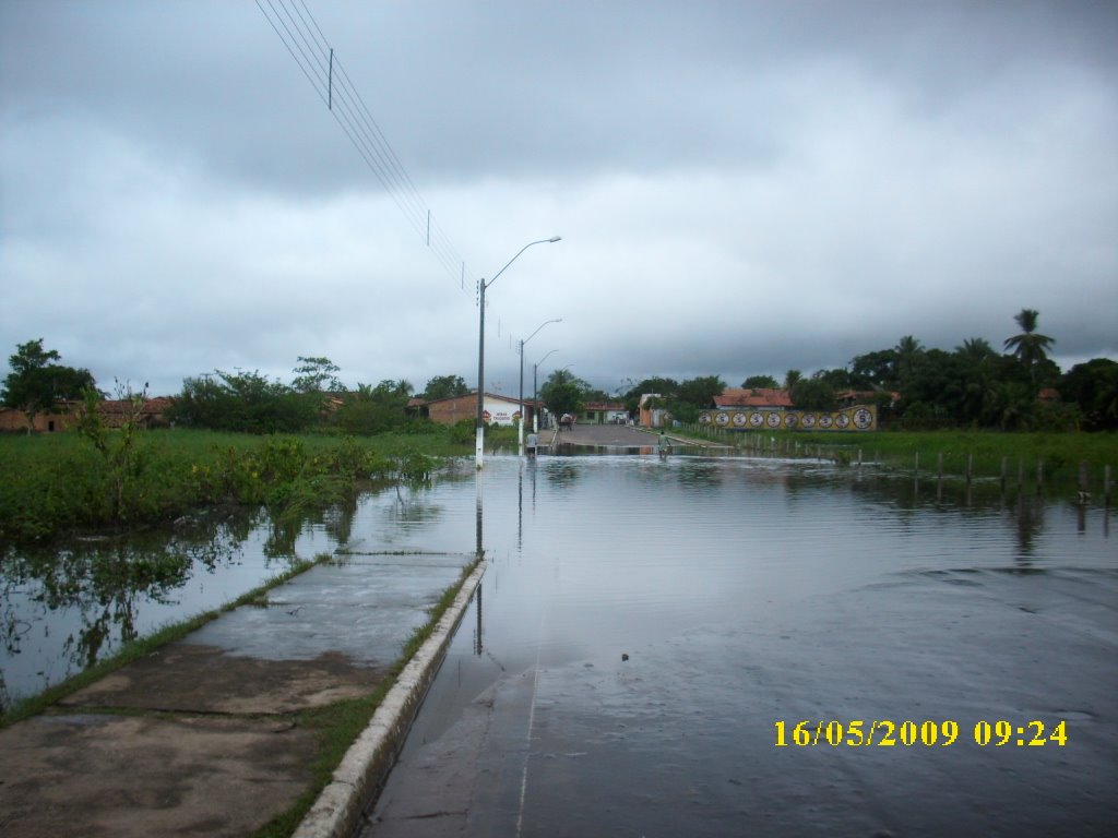 [enchente_avenida_mearim_bacabal_6.JPG]