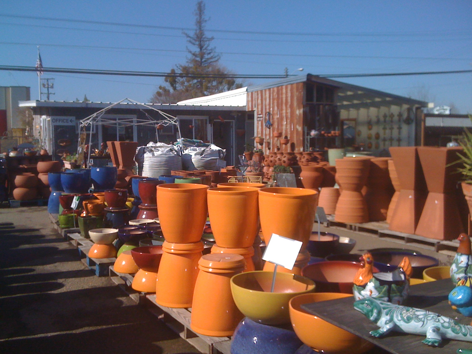 Geno's Garden Design & Coaching Panama Pottery