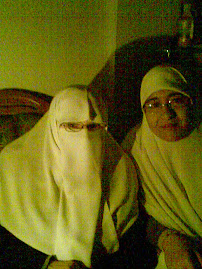 أنا مع زوجة الشهيد د / عبدالعزيز الرنتيسى
