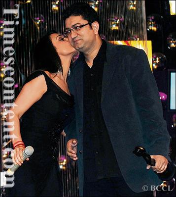 Scandals: Preity Zinta Latest 2010 Scandal Kissing To Movie Director In