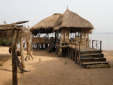 Image de la paillote sur le site où se déroulaient les cours à Possotomé (Bénin)