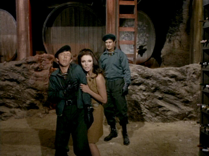 LEGENDARY DAME! TV FLASHBACK THE MAN FROM UNCLE .. THE GALATEA