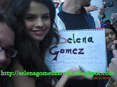 Selena Gomez in Madrid with the link of this blog :)