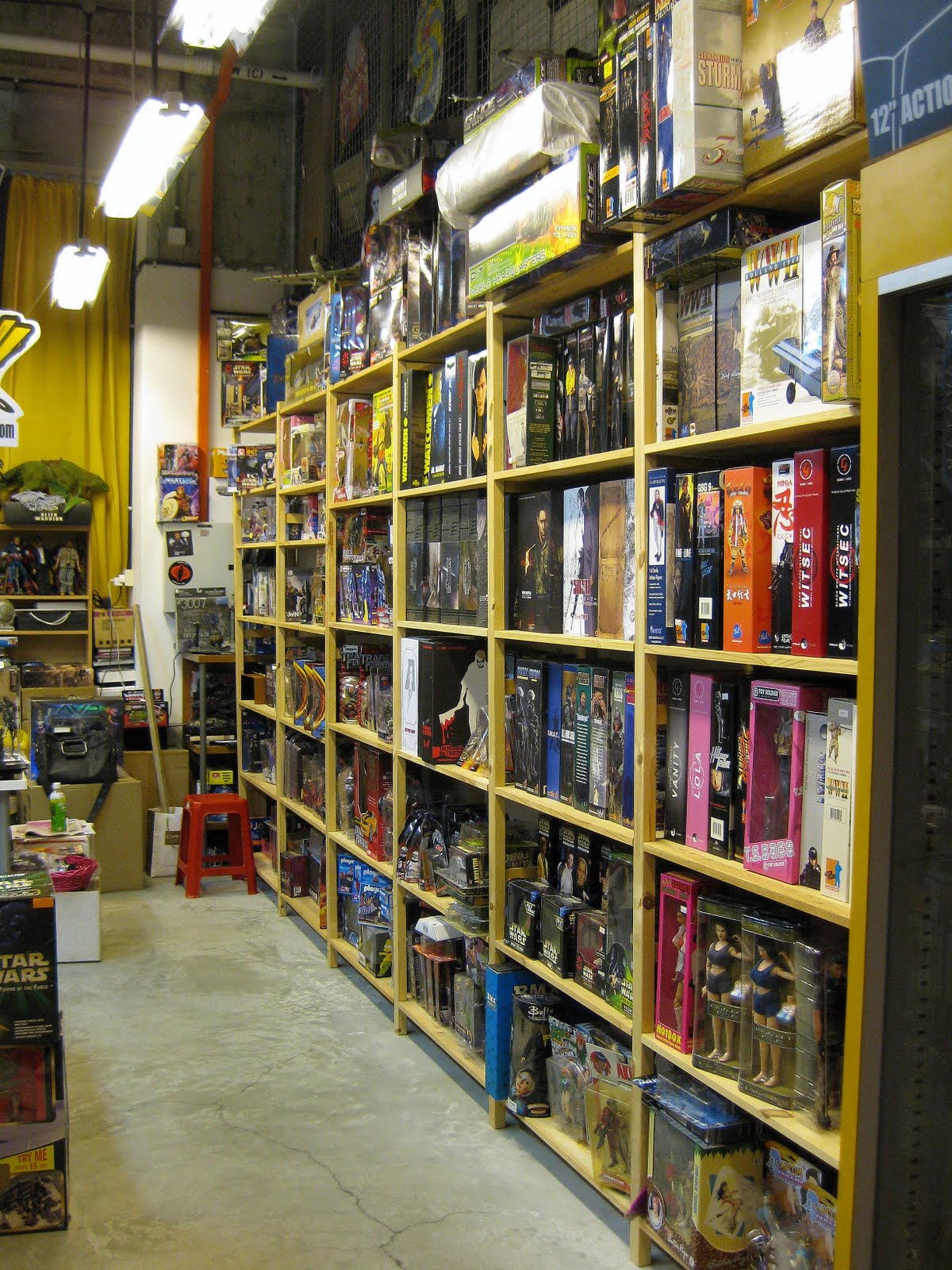 toy shop near me now