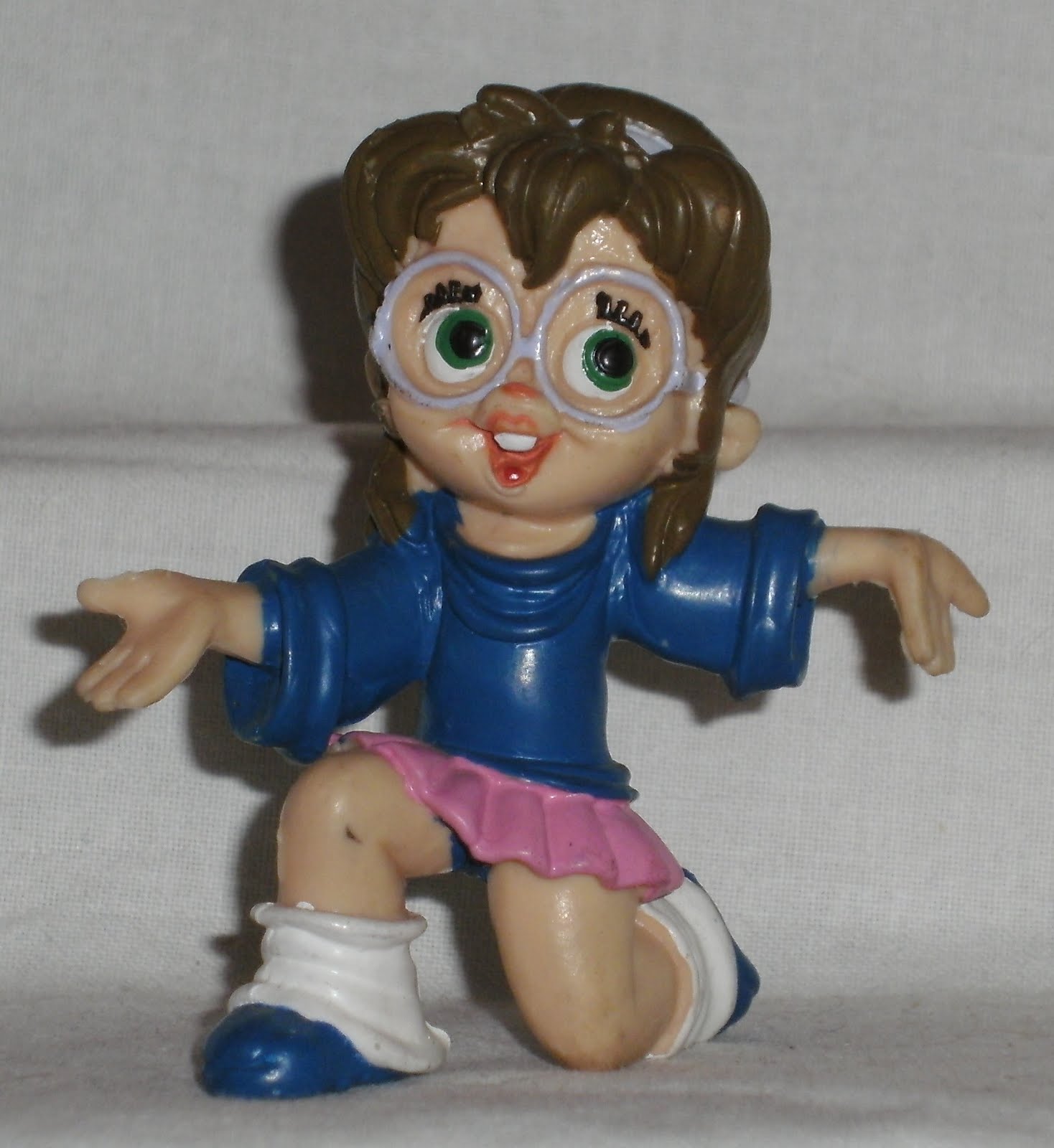 [JEANETTE+(ALVIN+Y+LAS+ARDILLAS).JPG]