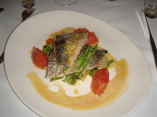 [La+Borgoune+-+corvina.JPG]