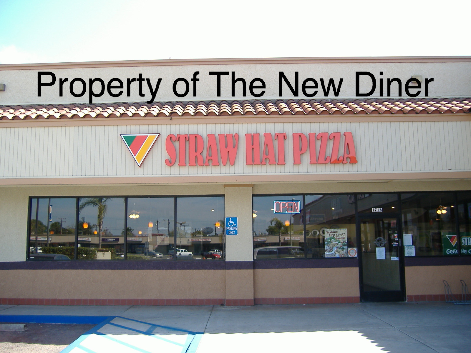 The New Diner Straw Hat PizzaClosed