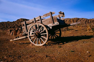 foto de un carro en la Meseta de Somuncura