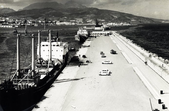 [16_MUELLE_ALFAU.JPG]