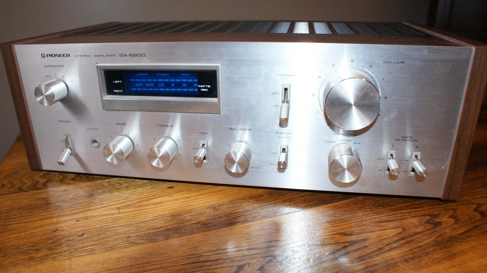 VINTAGE SOUND: Pioneer SA-6800 Integrated Amp