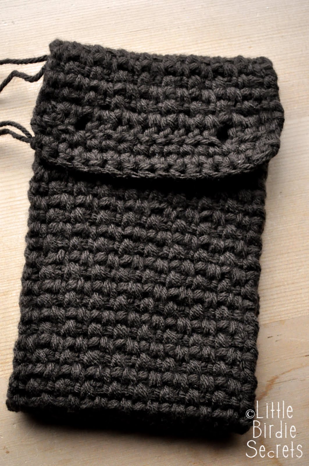 nook-or-kindle-case-crochet-pattern-little-birdie-secrets