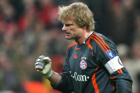 http://4.bp.blogspot.com/_VbaHemDXScI/SXt6dfi19mI/AAAAAAAAAD0/Qx6zR-GbxtU/S660/Oliver-Kahn-ballt-d_184141g.jpg