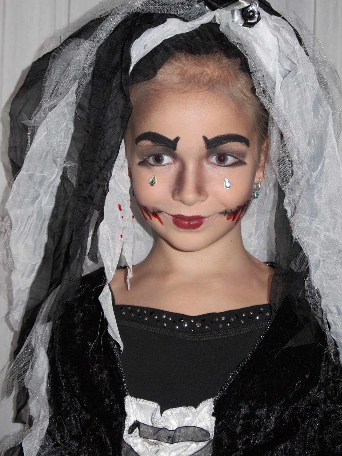 PEI Makeup Artist: Halloween Party - Round 2