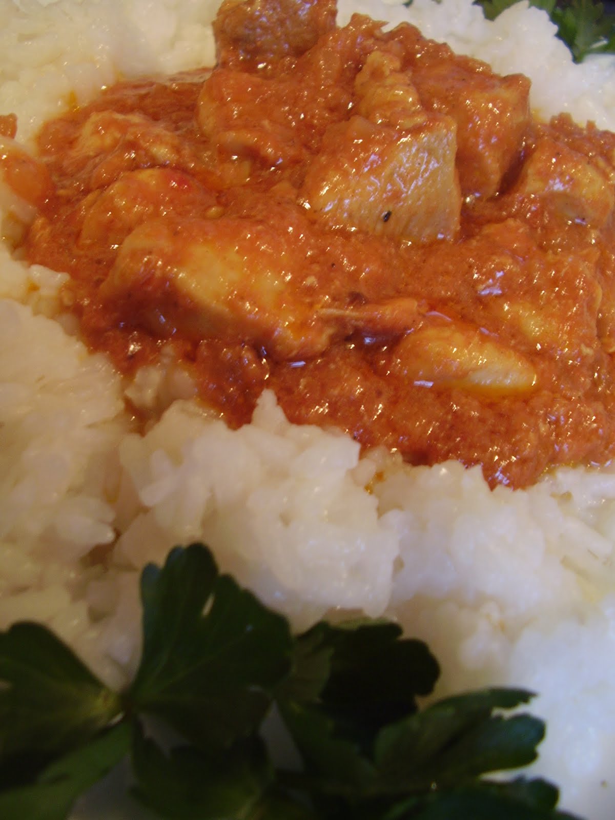 Myra's kitchen Curry cu pui si orez basmati