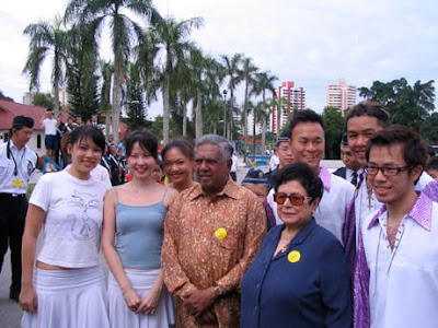 SellapanRamanathan-UrmilaNandey-20050716.jpg