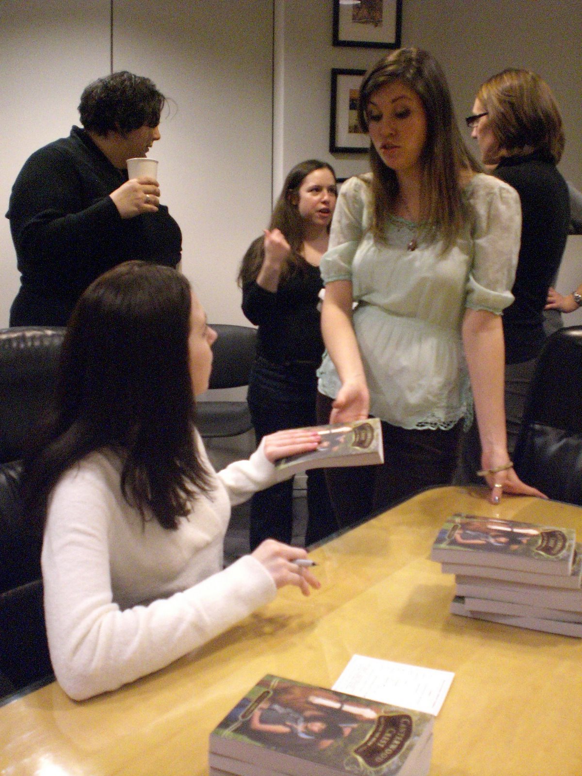 [Jess+signing+at+S&S+3+low+res.JPG]