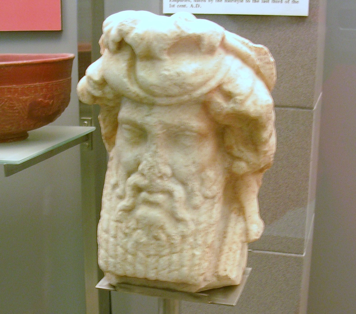 [4Ampurias+octubre+2008+Hermes-Dionisos.JPG]