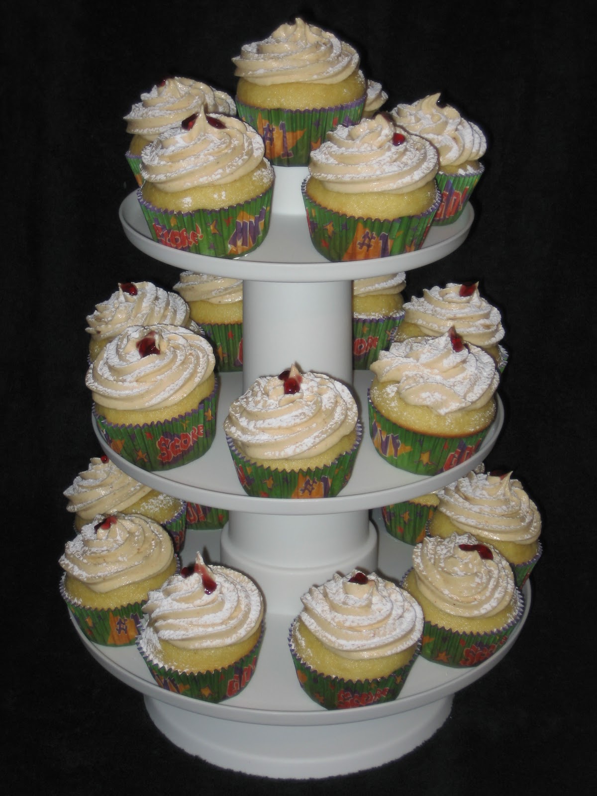 lil' Sweet Dreams: NEW! PB&J Cupcake