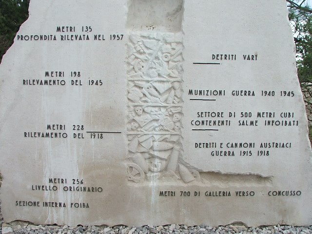 [DSCF2956.JPG]