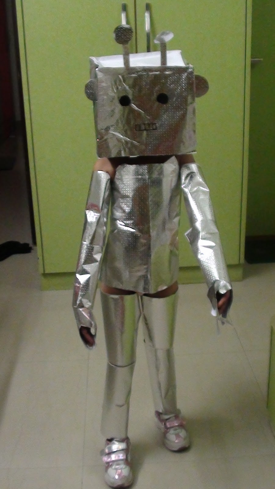 creativity-of-a-robot-metal-robot-fancy-metal