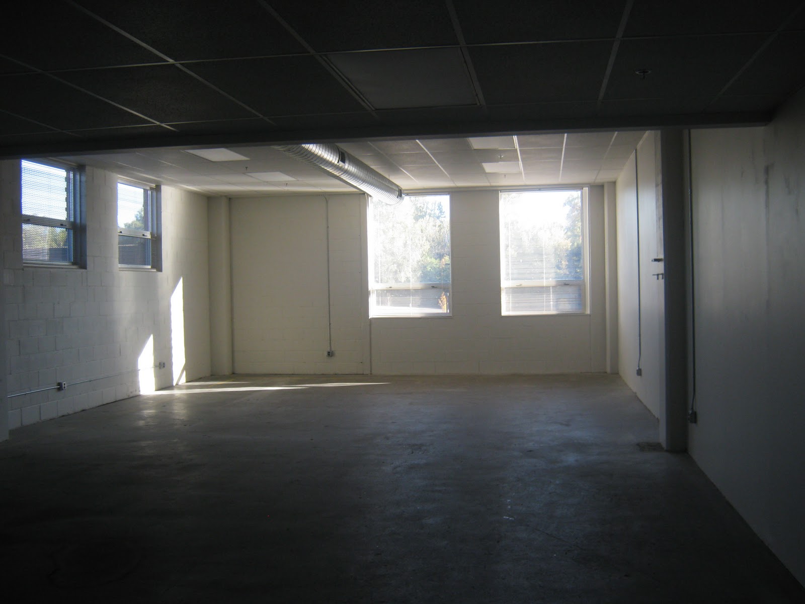 HOUSE OF MIRRORS HOUSE OF MIRRORS installation is up!