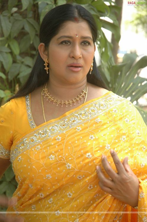 Very Soft And Hot Aunty I Love This Aunty Kavitha Aunty Doorways To Hot Indian Aunties And