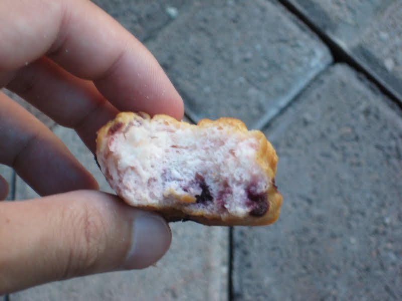 Review Burger King Mini Blueberry Biscuits