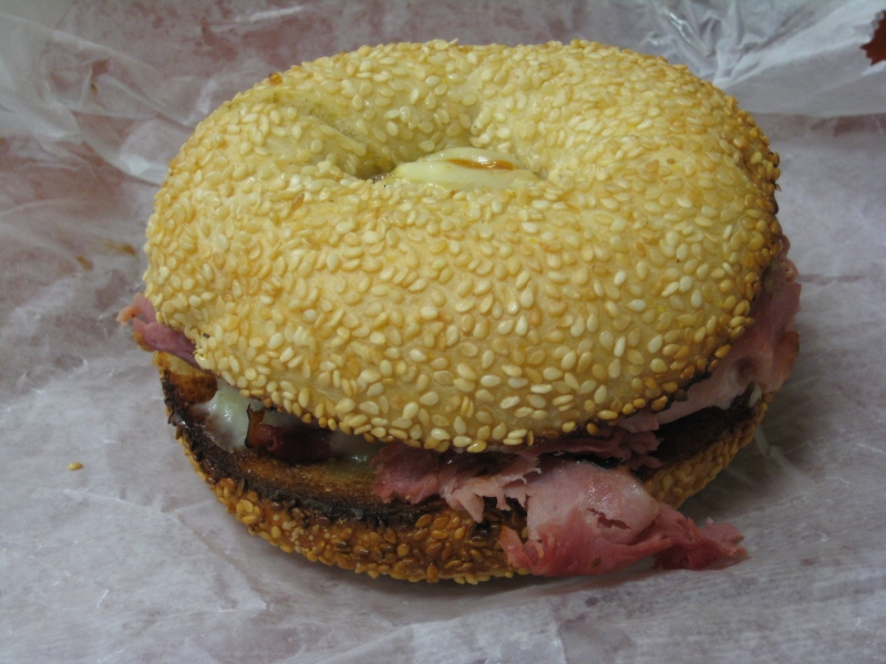 Review Winchell's Donuts Black Forest Ham Sandwich