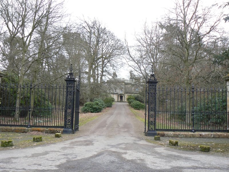 [Hesleyside+gateSM.jpg]