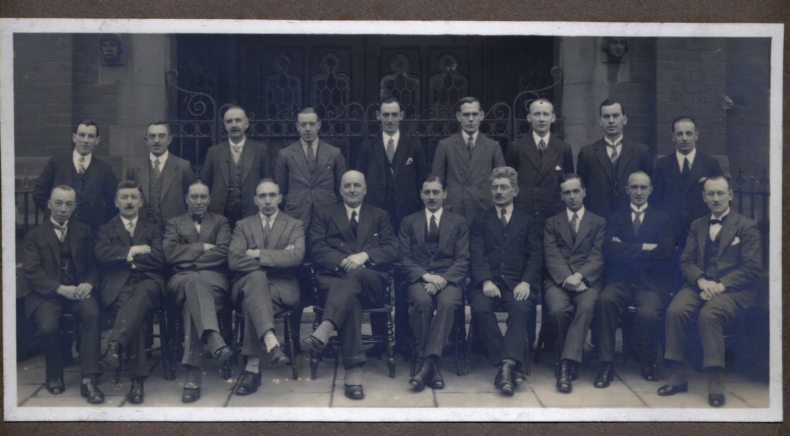 [The+officers+of+West+Hartlepool+1930-32+web.jpg]