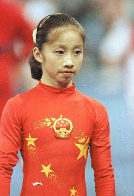 Barcelona 1992 - Li Lu, oro en paralelas asimétricas