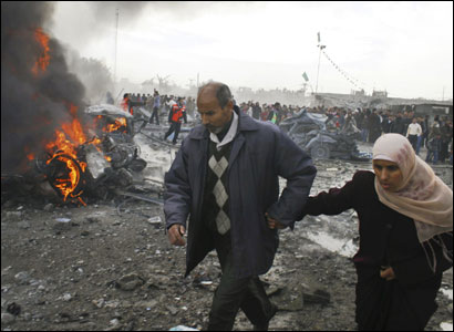 [_45329391_gazastrike2.jpg]