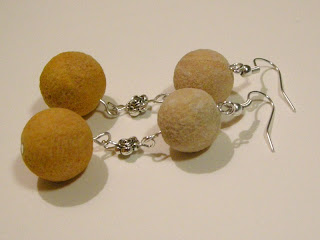 biżuteria z półfabrykatów - pomarańczowo-piaskowy koral po zmianie (kolczyki)